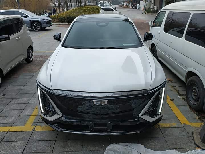 Фото 2 - Cadillac Lyriq