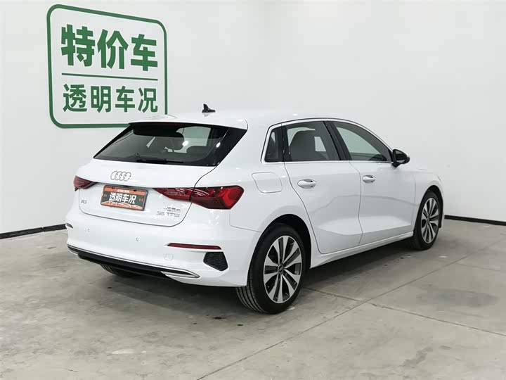 Фото 2 - Audi A3