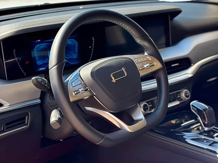 Фото 7 - Bestune T77