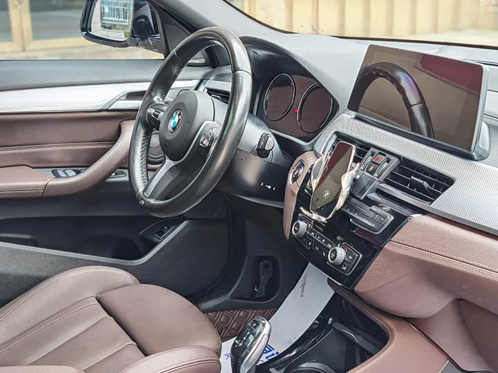 Zdjęcie 4 - BMW X2