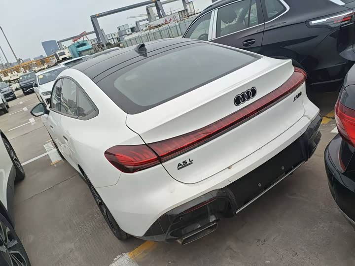 Фото 4 - Audi A5L Sportback