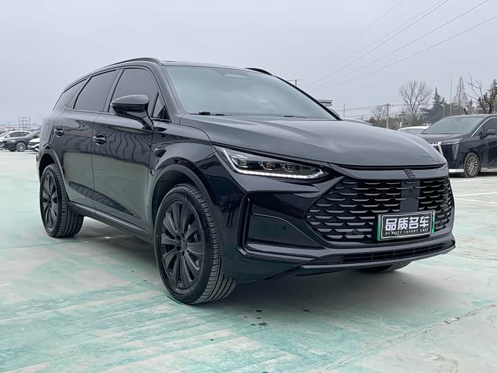 Фото 3 - BYD Tang Hybrid/EV