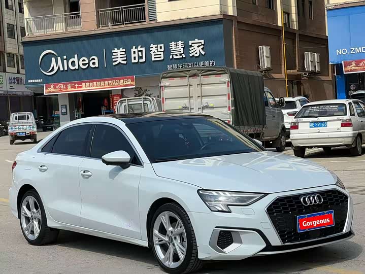 Фото 2 - Audi A3