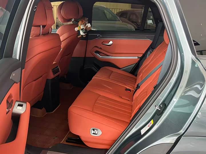 Фото 6 - BYD Tang L