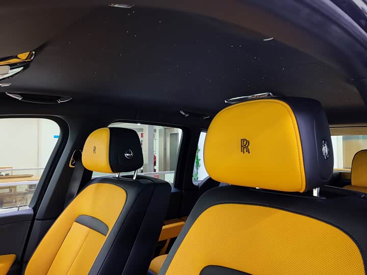 Фото 7 - Rolls-Royce Cullinan