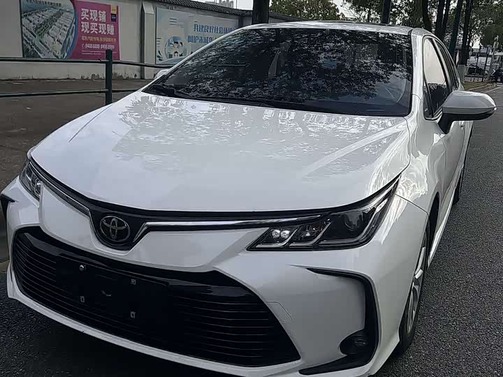 Photo 1 - Toyota Corolla