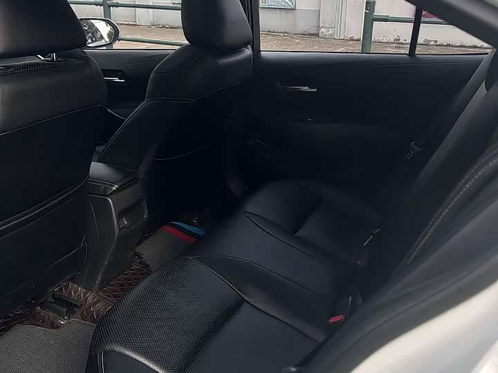 Photo 6 - Toyota Corolla