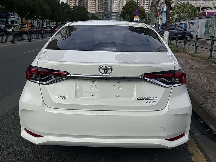 Photo 8 - Toyota Corolla