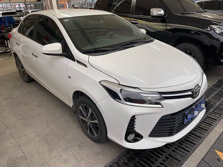 Фото 3 - Toyota Vios