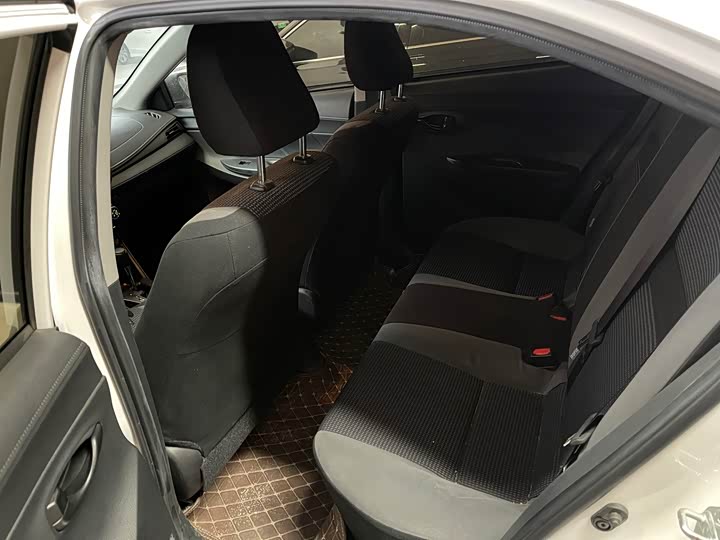 Фото 9 - Toyota Vios