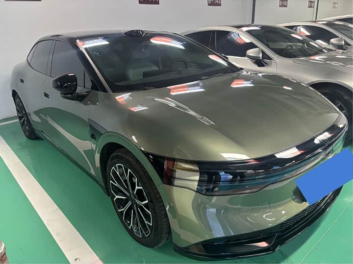 Фото 1 - Zeekr 007