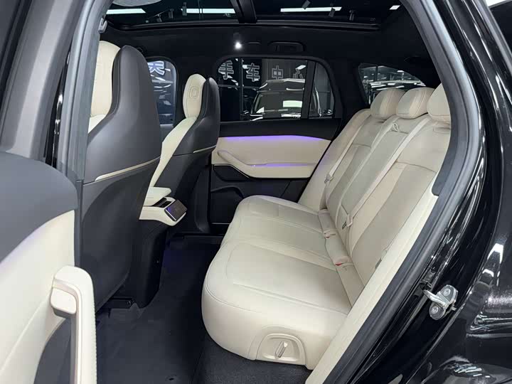 Фото 9 - Nio ES6