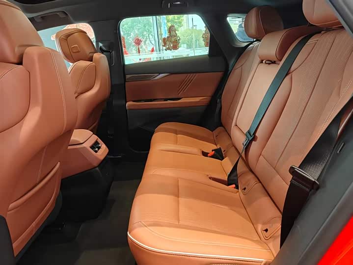 Photo 8 - Cadillac Optiq