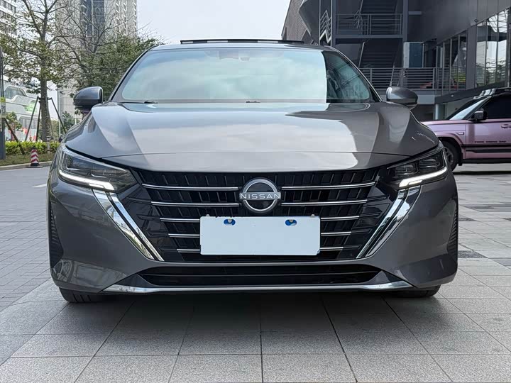 Фото 2 - Nissan Sylphy