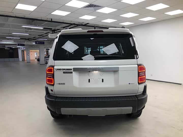 Фото 5 - Toyota Prado