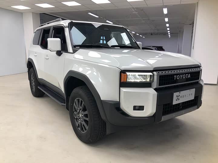 Фото 8 - Toyota Prado