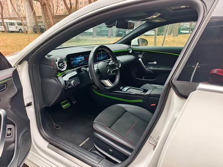 Фото 6 - Mercedes-Benz CLA-Class