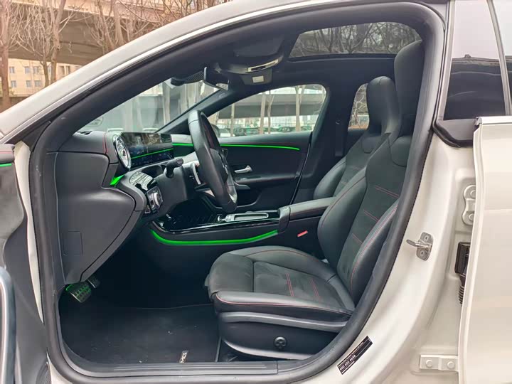 Фото 7 - Mercedes-Benz CLA-Class