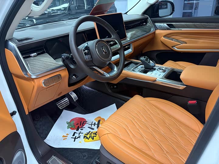 Фото 4 - Tank 500 Hybrid