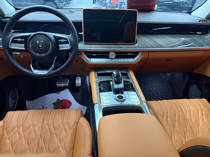 Фото 6 - Tank 500 Hybrid