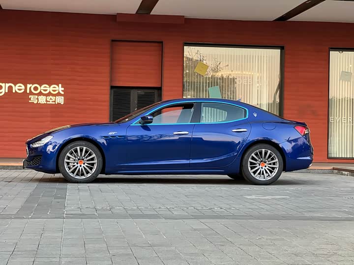 Photo 3 - Maserati Ghibli
