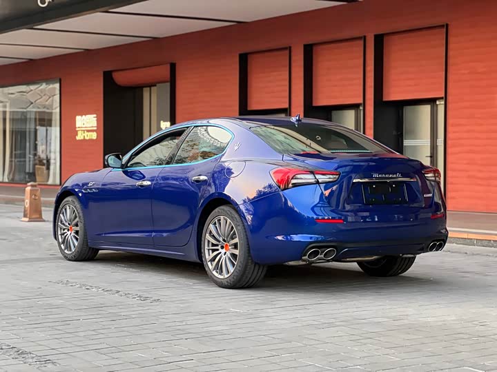 Photo 4 - Maserati Ghibli