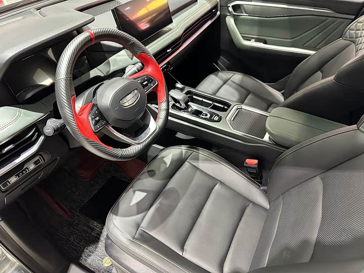 Фото 7 - Geely Okavango L