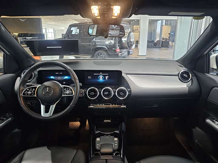 Фото 6 - Mercedes-Benz GLA-Class