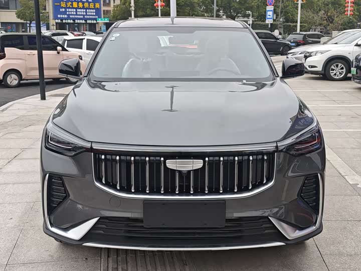 Фото 2 - Geely Atlas