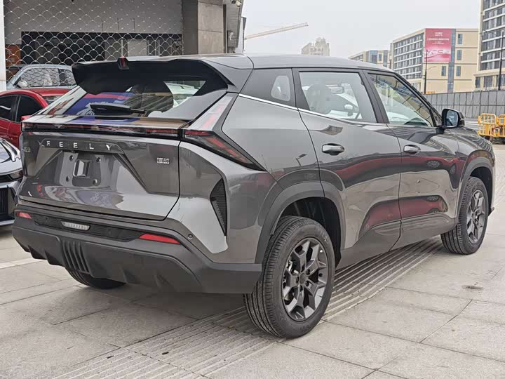 Фото 4 - Geely Atlas