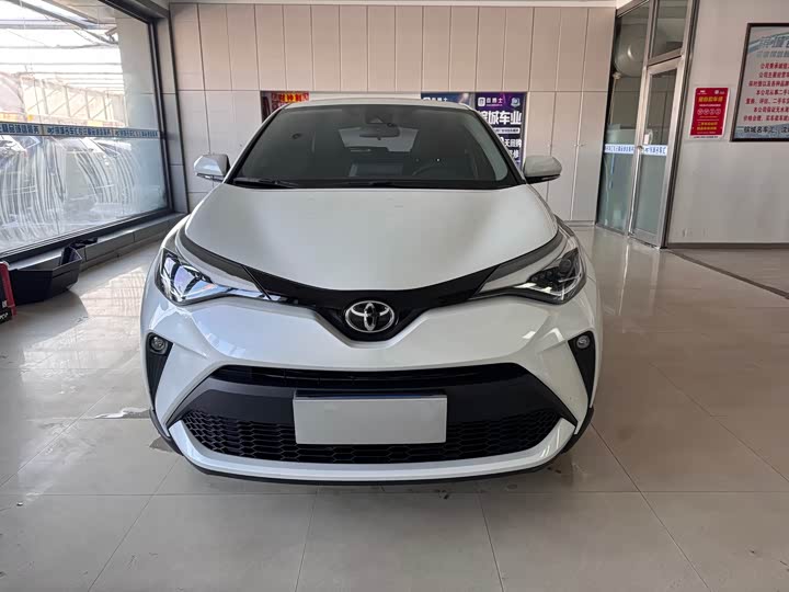 Photo 6 - Toyota C-HR