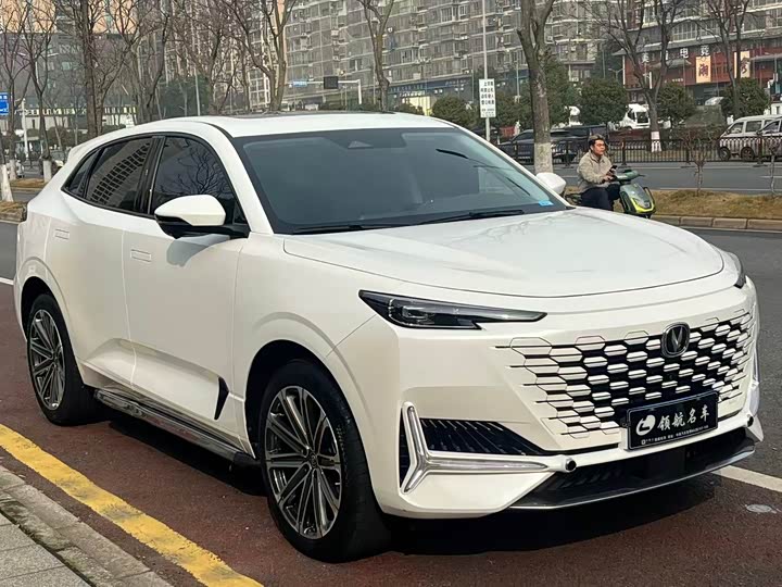 Фото 3 - Changan UNI-K