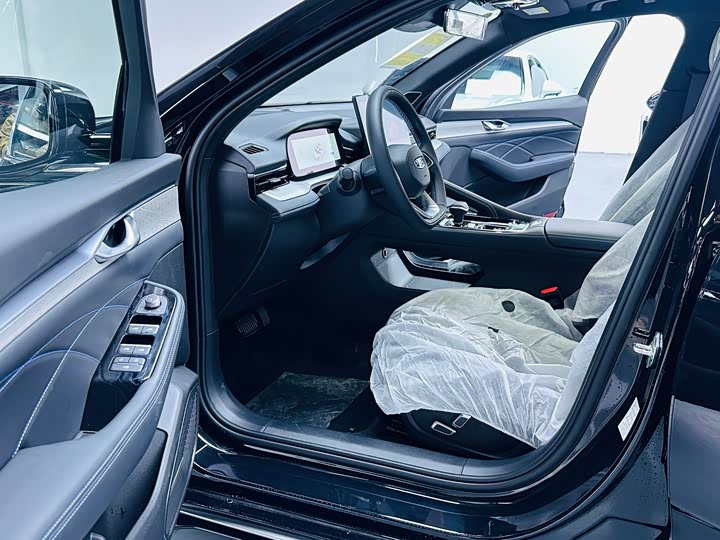 Фото 4 - Geely Preface