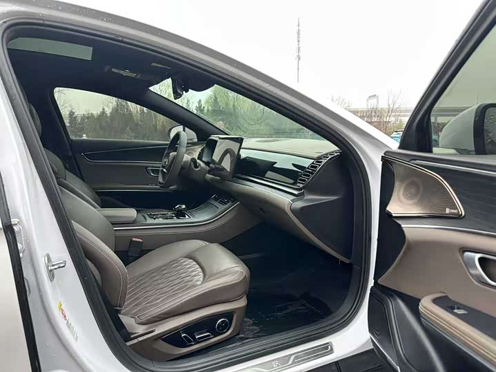 Фото 4 - BYD Han