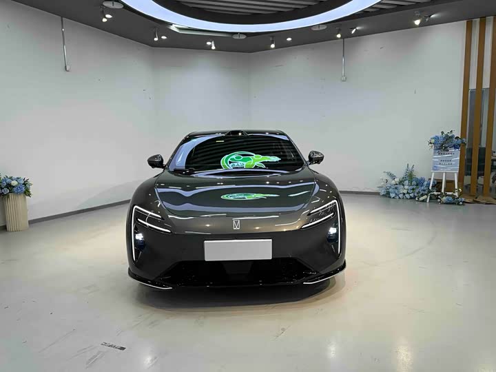 Фото 3 - Avatr 06