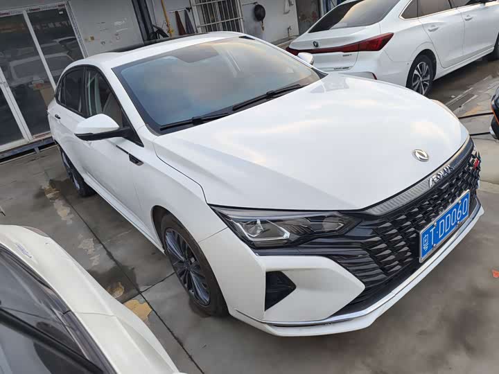 Photo 3 - Dongfeng Aeolus Yixuan Max