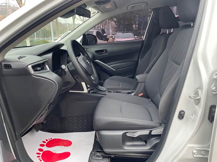 Toyota Corolla Cross 2024 2024款 2.0L 先锋版