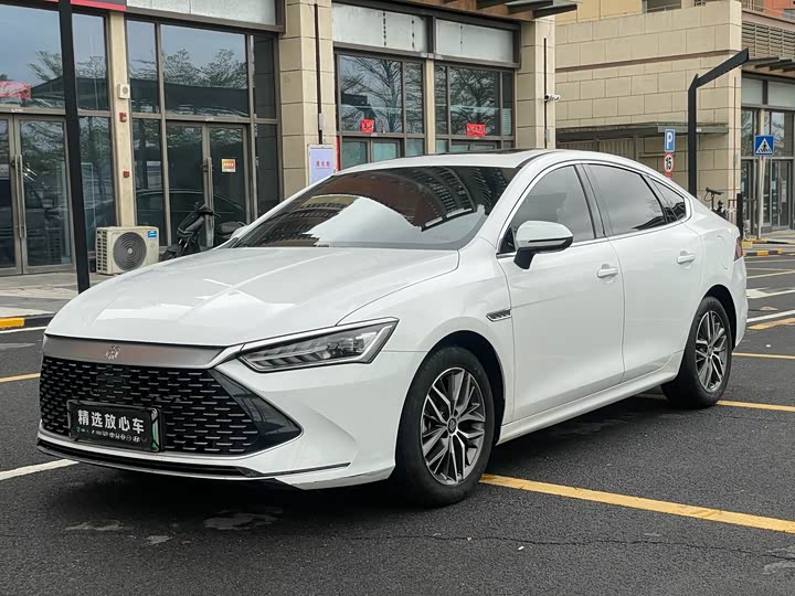 Фото 1 - BYD Qin Plus