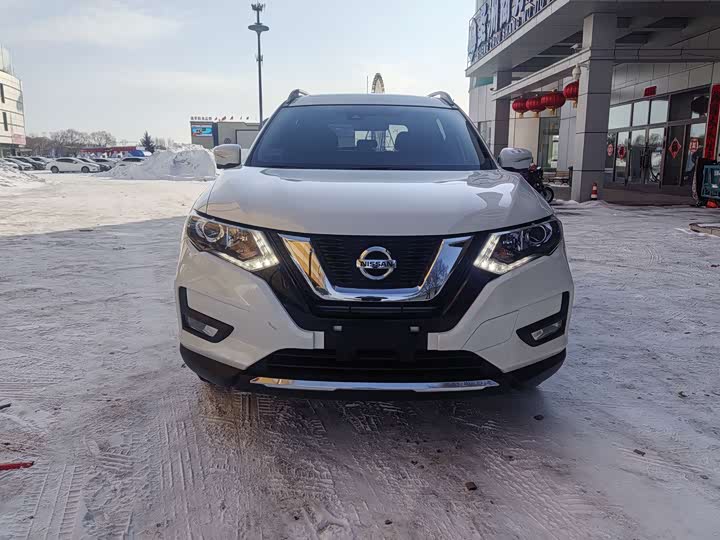 Photo 2 - Nissan X-Trail