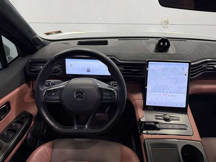 Фото 9 - Nio EC6