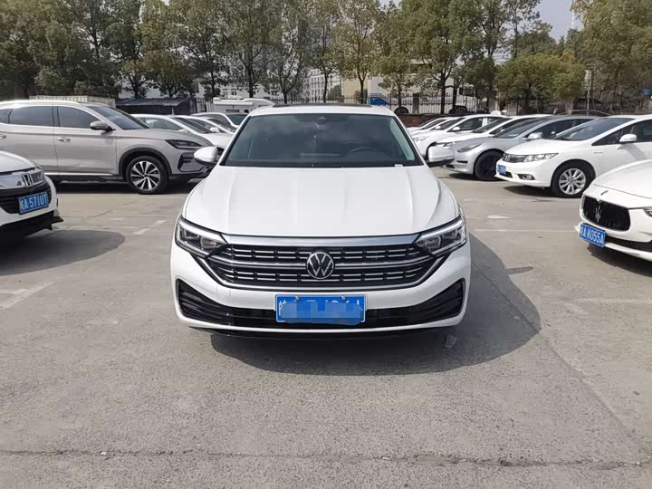 Фото 2 - Volkswagen Sagitar L