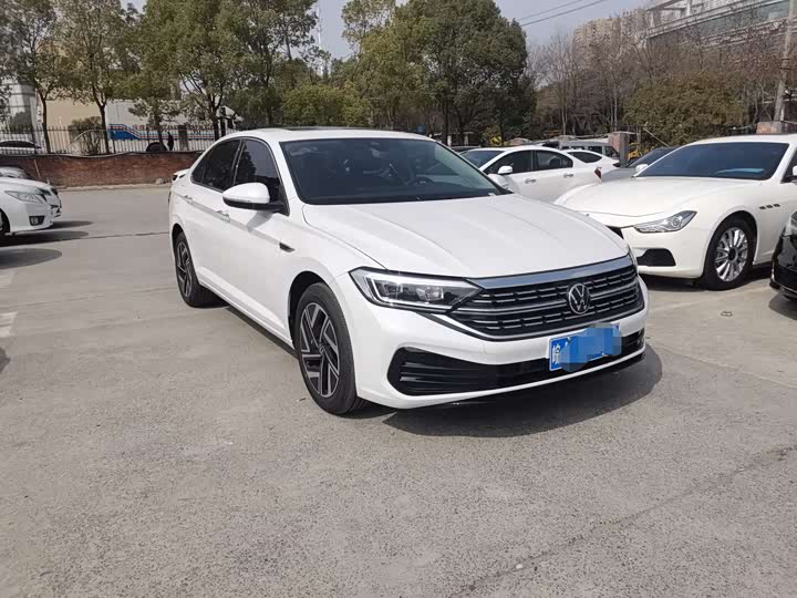 Фото 3 - Volkswagen Sagitar L