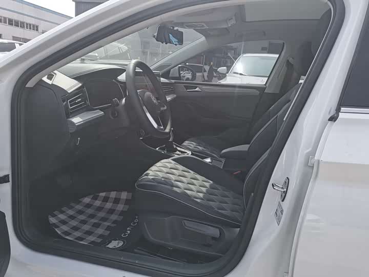 Фото 4 - Volkswagen Sagitar L