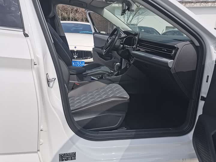 Фото 6 - Volkswagen Sagitar L