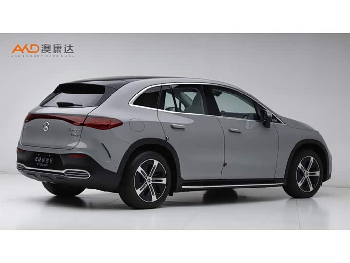 Фото 3 - Mercedes-Benz EQE SUV