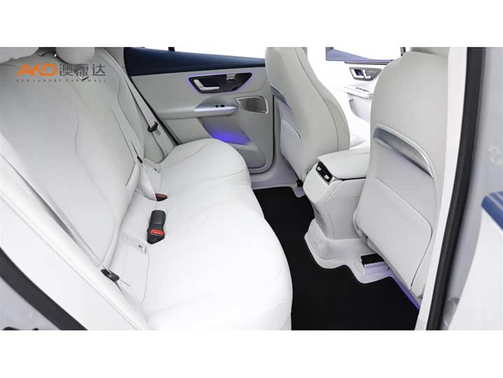 Фото 8 - Mercedes-Benz EQE SUV