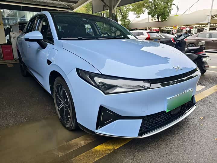 Фото 1 - XPeng P5