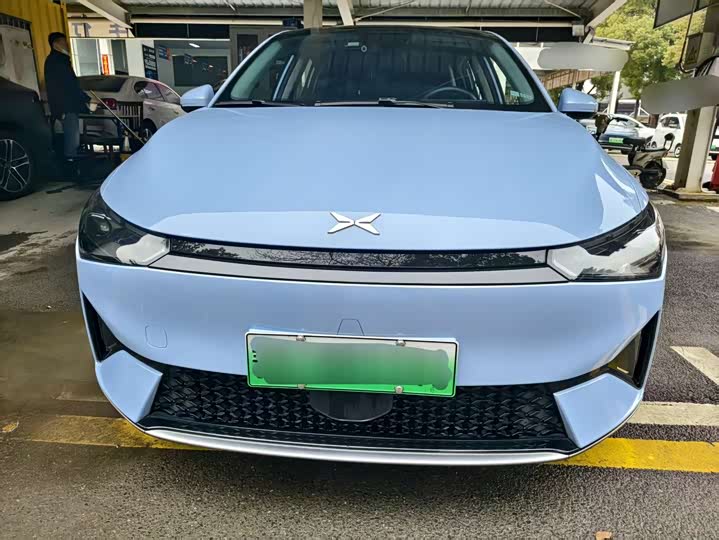 Фото 2 - XPeng P5