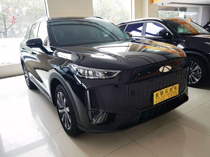 Photo 3 - Chery Fulwin T9