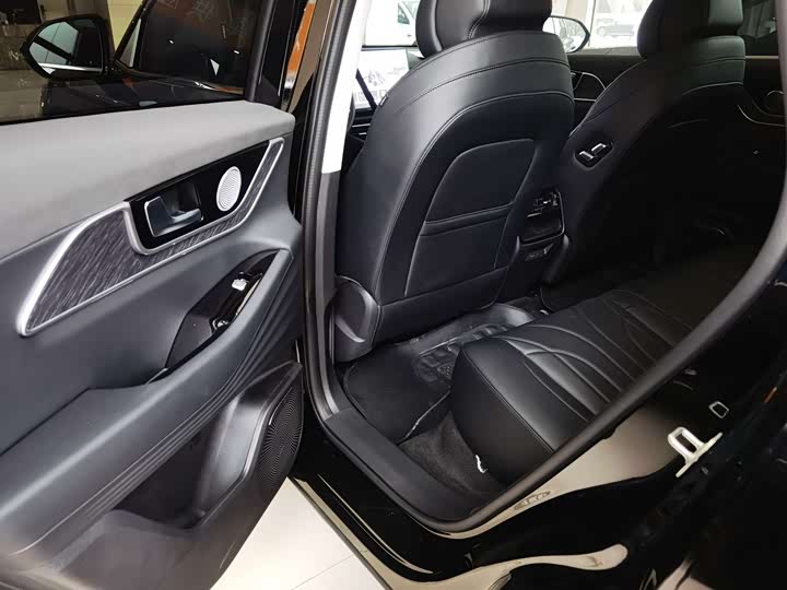 Photo 6 - Chery Fulwin T9